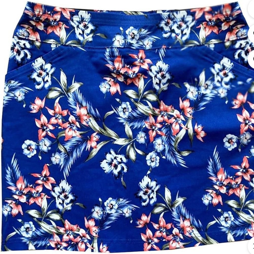NWT Mario Serrano Floral Blue Skort